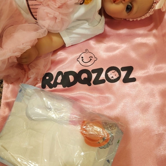 17 inch Beautiful Baby Doll - Picture 13 of 14